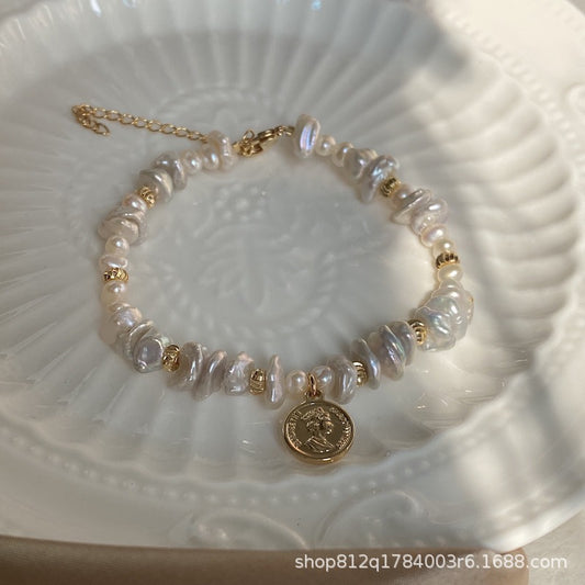 Handmade Pearl Bracelet with Queen Round Pendant